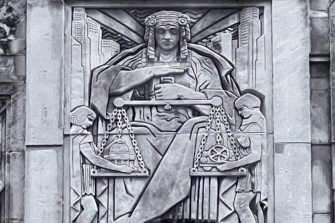 Chicago Art Deco Madness Walking Tour - Starting at the Chicago Board of Trade