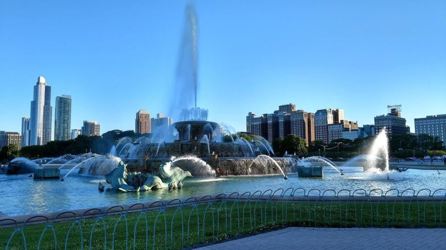 Chicago: City Minibus Tour with Optional Architecture Cruise - Guides make the difference