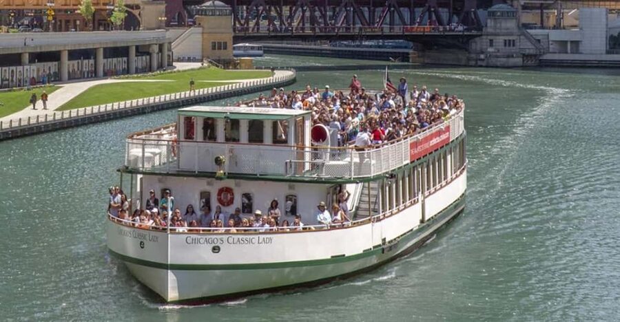 Chicago: First Lady River Cruise & Architecture Center Combo - Chicago’s River Is the Tour’s Main Attraction