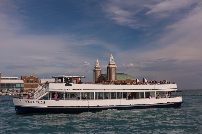Chicago Lake and River Architecture Tour - The Wrigley Building and Michigan Avenue sights