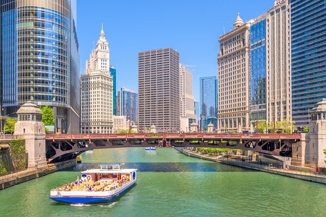 Chicago Premium Driving Tour with River Boat Cruise and Sky Deck - Adler Planetarium viewpoint and the Chicago skyline