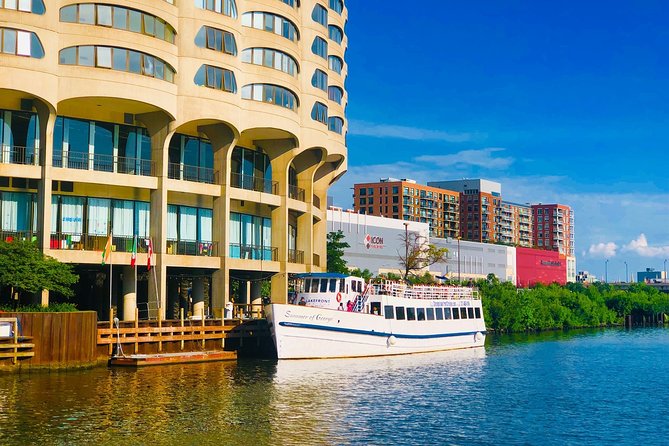 Chicago River 90-Minute Architecture Boat Tour - Merchandise Mart and the working riverfront