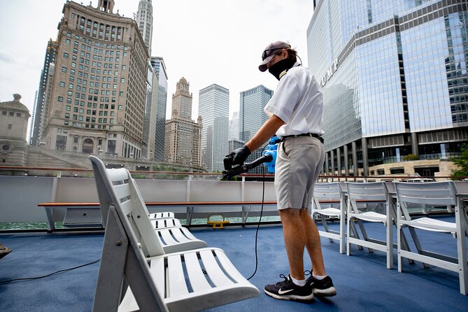 Chicago River 90-Minute Architecture Tour - The Merchandise Mart and Chicago’s commercial scale