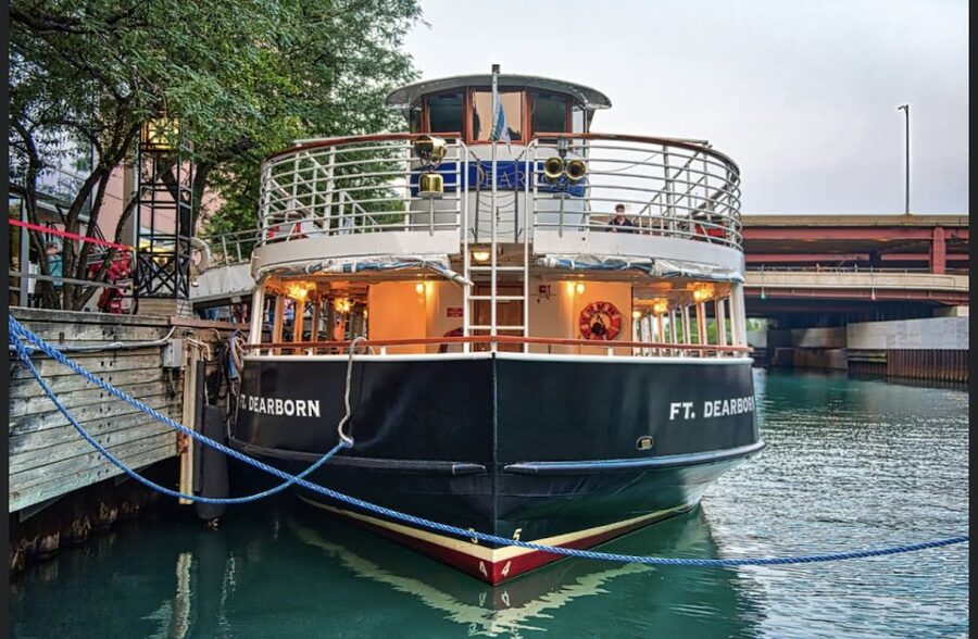 Chicago River: Guided Sunset Cocktail & Architecture Tour - Key points to know before you book