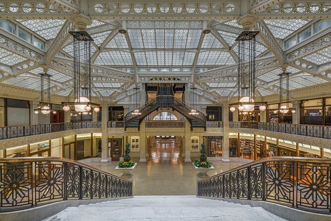 Chicago's Secret Interiors Architectural Walking Tour - The Rookery: the stop to protect on your calendar