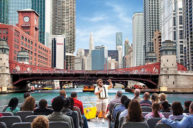 Chicago Seadog River & Lake Architectural Tour - A Chicago boat tour with two very different moods