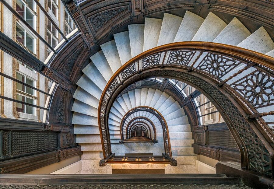 Chicago: Secret Interiors Architecture Walking Tour - Palmer House and the architecture of public life
