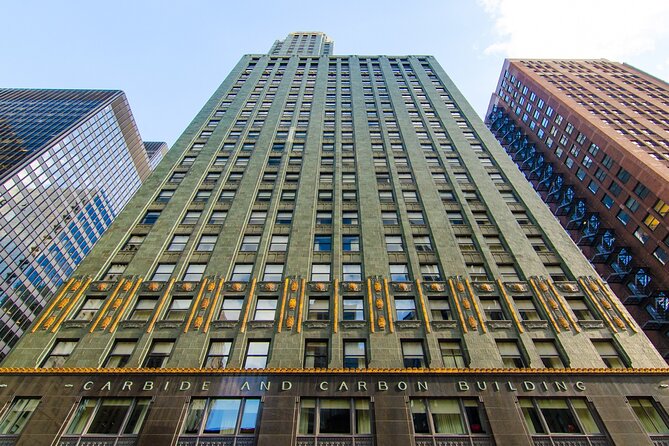Chicago Walking Tour: Art Deco Skyscrapers Riverfront - The former Chicago Motor Club at 66 East Wacker Place