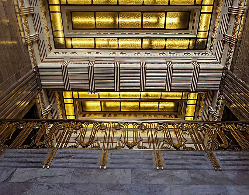 Chicago Walking Tour: See Inside Art Deco Masterpieces - Meeting at 425 South Financial Place