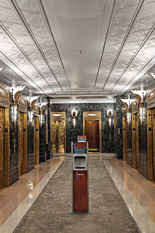 Chicago Walking Tour: See Inside Art Deco Masterpieces - The Guide Makes the Difference