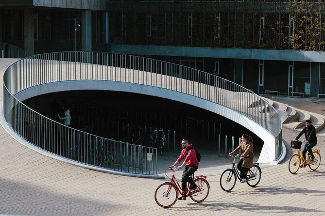 Copenhagen Architecture and Sustainability Tour with local Guide - Islands Brygge and Tietgen Residence Hall: public water and shared living