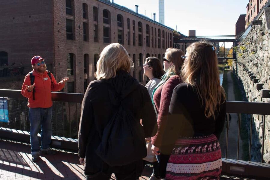 DC: Georgetown History & Architecture Tour with Local Guide - Key points at a glance