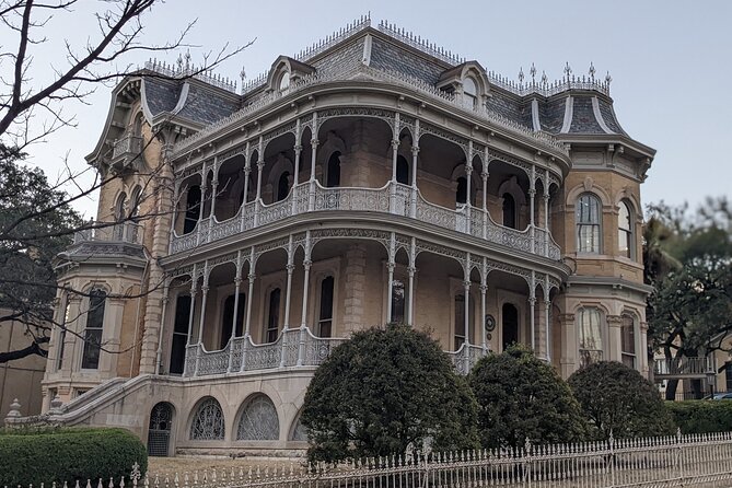 Downtown Austin Historical Architecture Walk - The Capitol Complex Visitors Center