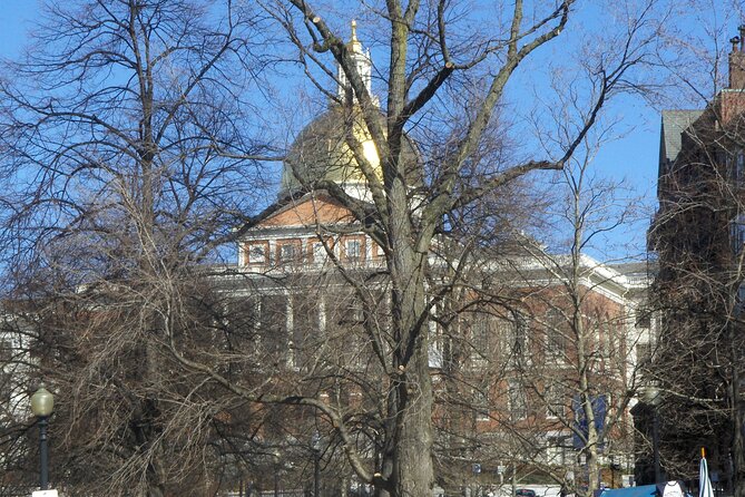 Downtown Freedom Trail Walking Tour - History & Architecture - Faneuil Hall and Quincy Market set the tone