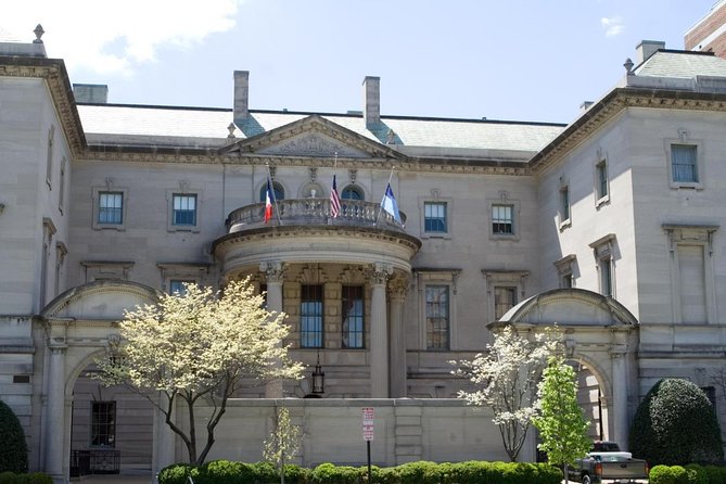 Dupont Circle and Embassy Row Architectural Walking Tour - Key points at a glance