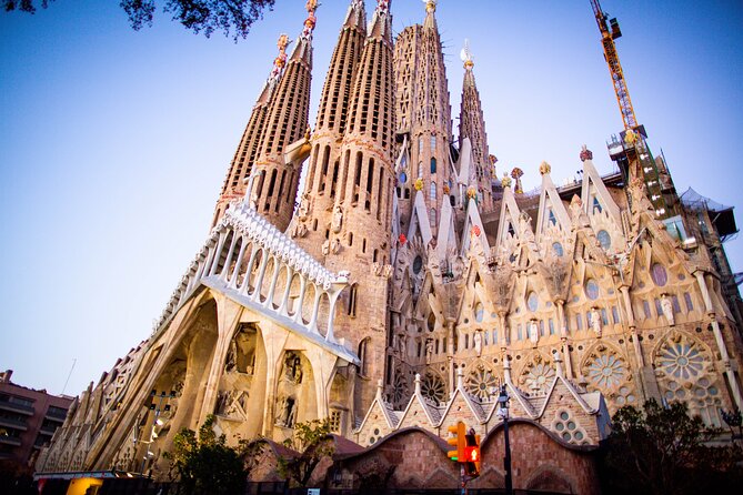 Exclusive Gaudi Segway Guided Tour Architectural Marvels - Estació de França and the Olympic waterfront