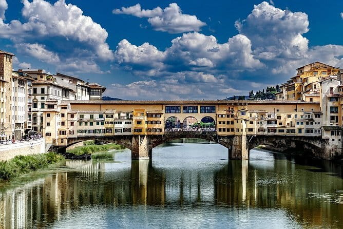 Experience Florence’s Art and Architecture on a Walking Tour - Santa Croce Provides a Fitting Finish
