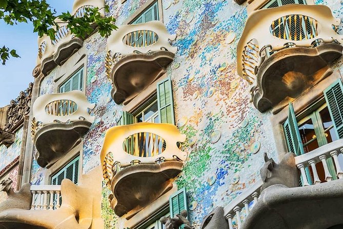 Explore Barcelona with a Private Gaudí Experience - Casa Batlló and the legend of Saint George