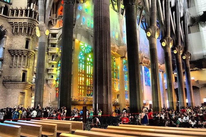 Explore Barcelona with a Private Gaudí Experience - Flexibility, group size, and practical planning