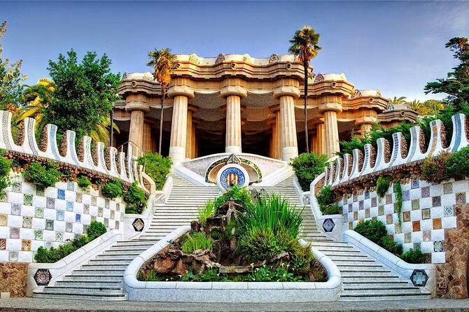 Explore Gaudi's Masterpiece on a Guided Tour of Parque Guell - Key points to know before booking