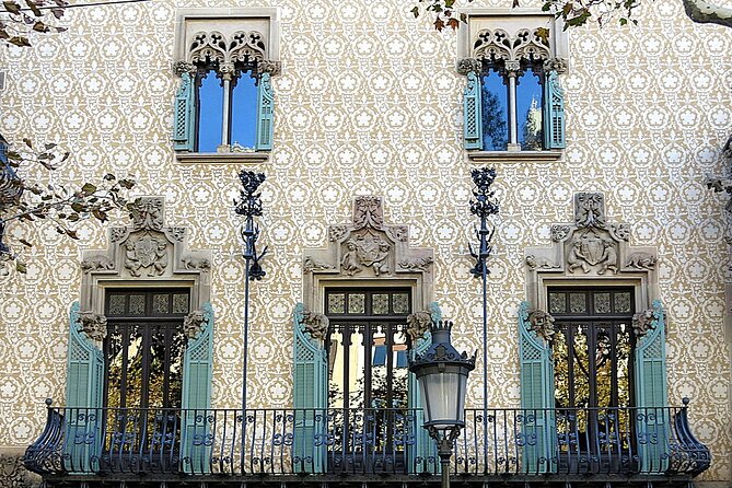 Gaudí and Modernism - Private Walking Tour - Why the private format matters for this route
