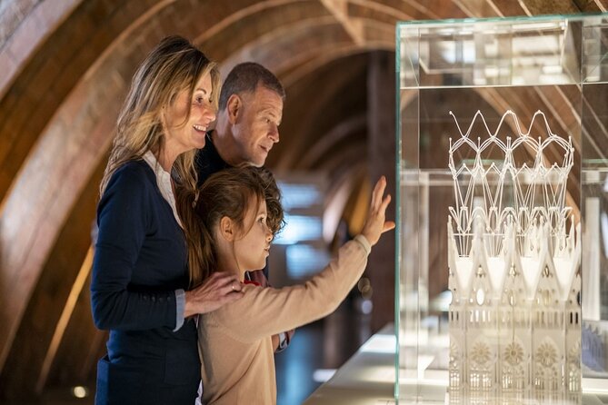 Gaudi Guided Tour: Casa Batllo, La Pedrera & Casa Vicens - What this Gaudí tour actually includes