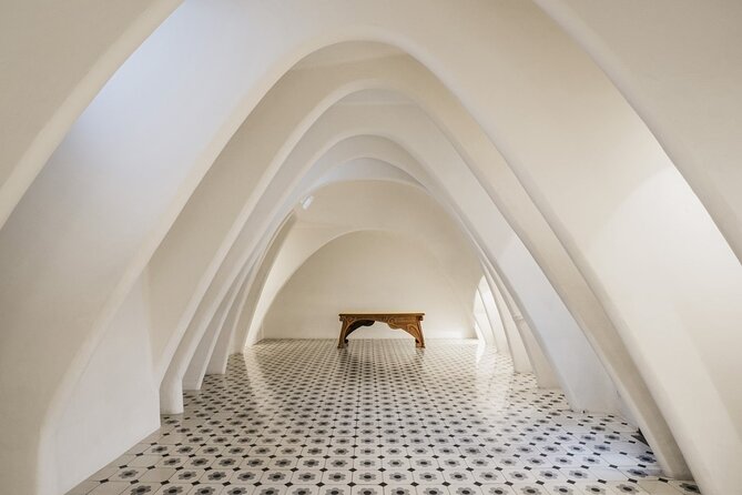 Gaudi Guided Tour: Casa Batllo, La Pedrera & Casa Vicens - La Pedrera, Gaudí’s final major house