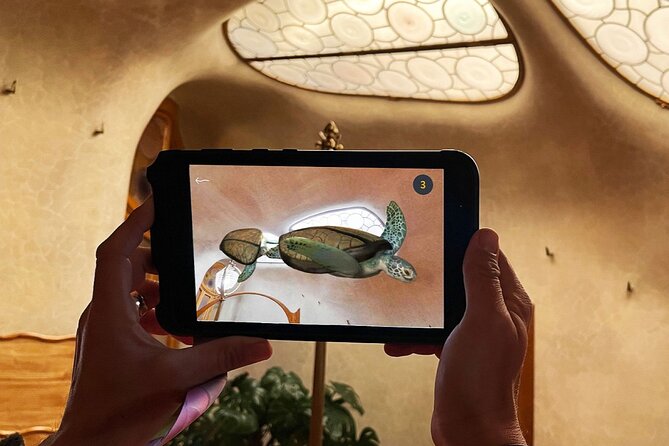 Gaudi Guided Tour: Casa Batllo, La Pedrera & Casa Vicens - How much the guide changes the experience