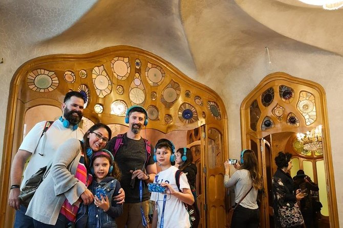 Gaudi houses Private Tour: La Pedrera & Casa Vicens Skip-the-Line - Starting at La Rambla and Palau Güell