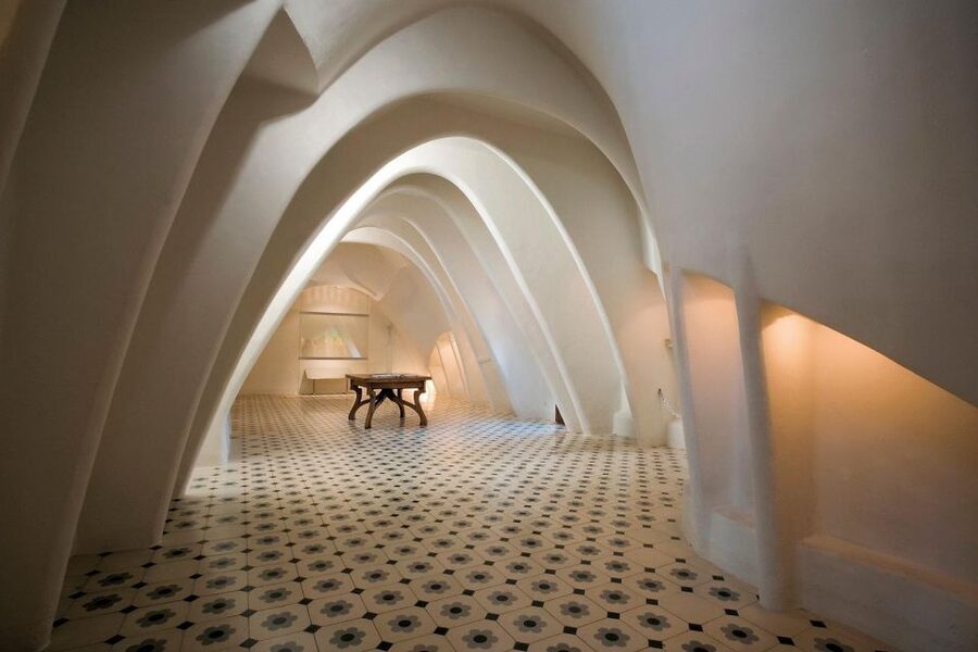 Gaudi's legacy.Exclusive tour to Park Güell & Casa Batlló - Should you book Gaudí’s legacy?