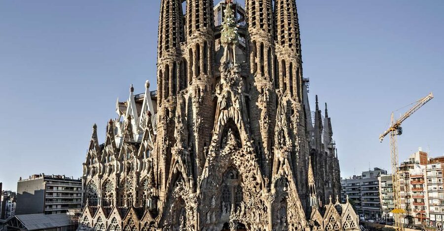 Gaudi's Masterpieces Private Tour in Barcelona - Four Gaudí landmarks, one long Barcelona day
