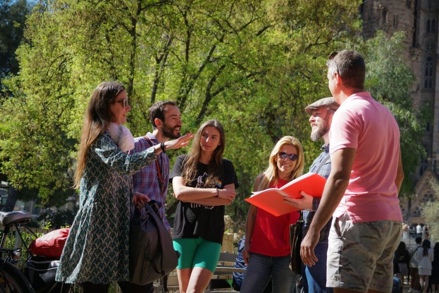 Gaudi UNESCO Highlights - 4h Small Group Bike Tour - Plaça Reial closes the sightseeing loop