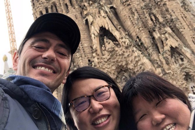 Golden Hour in Gaudi's Sagrada Familia with expert Guide - Entering the basilica with reserved admission