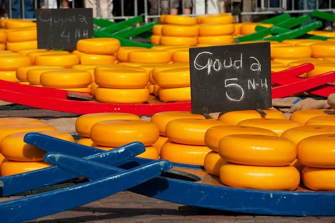 Gouda Private Walking Tour: History, Architecture & Cheese - A useful introduction to Gouda in two hours