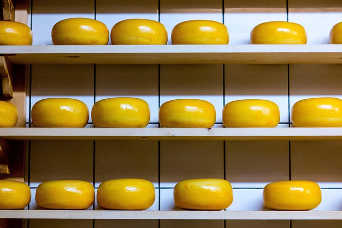 Gouda Private Walking Tour: History, Architecture & Cheese - What the private format really adds