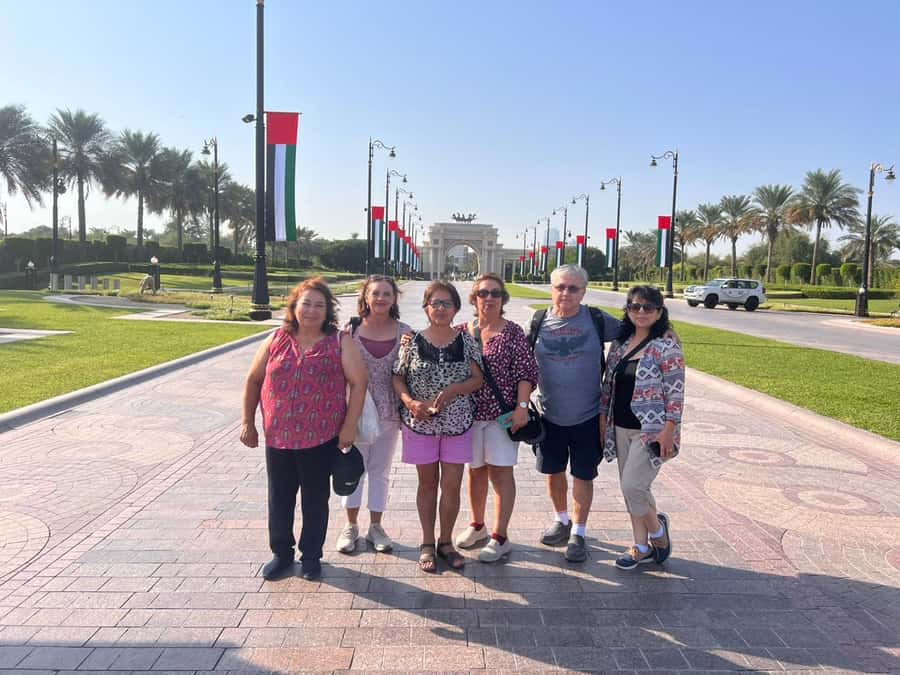 Guided Dubai City Tour: Modern Architecture & Sightseeing - A fast introduction to Dubai’s two very different faces