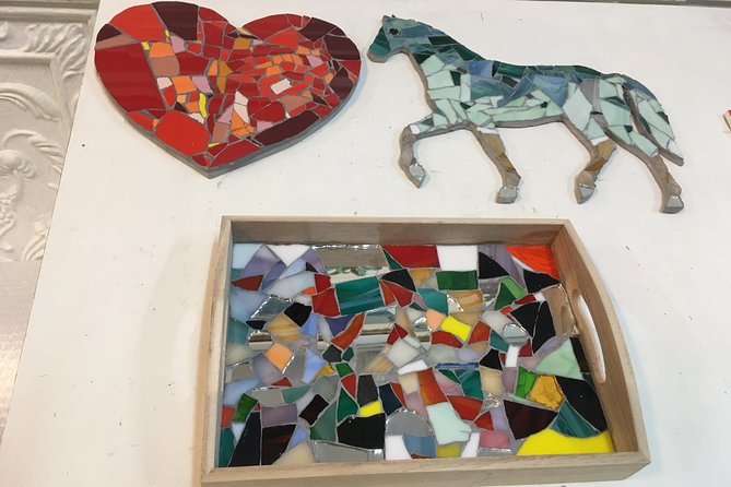 Guided Gaudí’s Trencadís Mosaic Workshop in Barcelona 4 Hours - Picking the right project and design