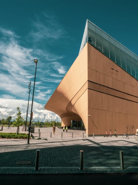 Helsinki: Architectural Highlights Guided Walking Tour - Kansalaistori and the wave-shaped Oodi library