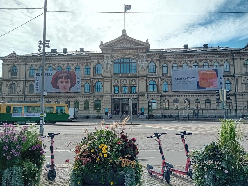 Helsinki: Architectural Highlights Guided Walking Tour - What the $56 price buys you