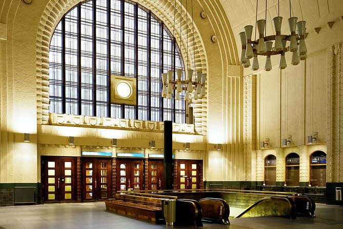 Helsinki architecture tour with a city planner - Central Railway Station shows Helsinki on the move