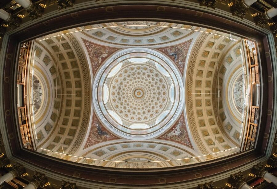 Helsinki: Architecture Walking Tour with Expert - The National Library and the value of going inside