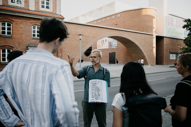 Hidden Architectural Gems of Munich (Max. 16 guests) - Starting at Piazza Zenetti