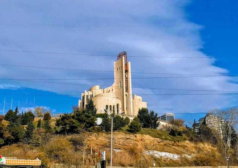 Hidden Tbilisi: A Journey Through Modernism & Brutalism - The archaeological museum and the enigmatic dungeon