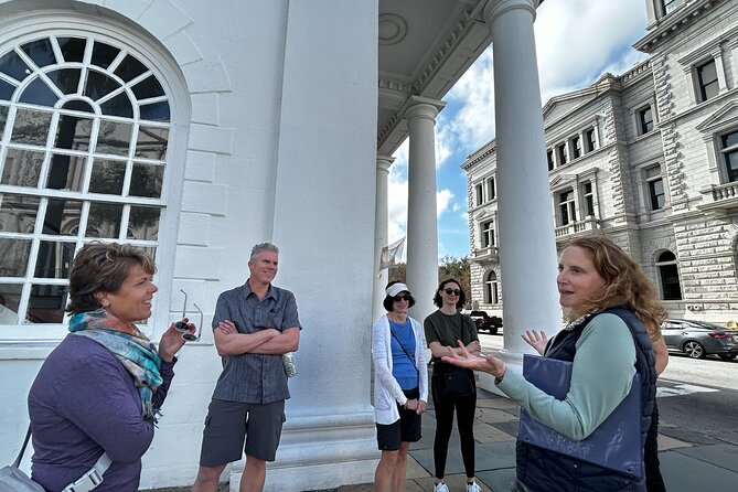 Historic Charleston: The Battery, Rainbow Row, St. Michael Church - Charleston’s old city in a two-hour walk