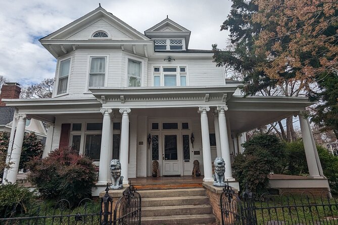 Historic Oakwood: History & Architecture Tour - Who should book this walk?