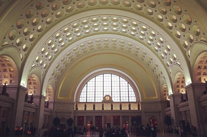 Iconic Capitol Hill Architectural Walking Tour - Thirty minutes inside the Library of Congress