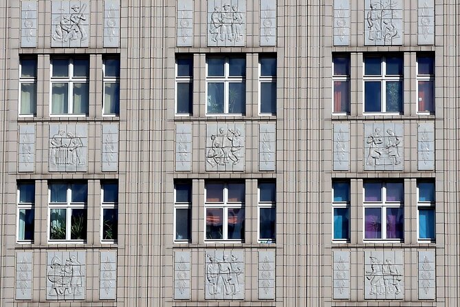 Karl-Marx-Allee Tour: Life and Architecture in East Berlin - Strausberger Platz and the avenue after reunification