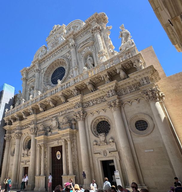 LECCE: AMONG ARCHITECTURAL TREASURES IN THE LECCE BAROQUE - Piazza del Duomo and Lecce’s rare closed square