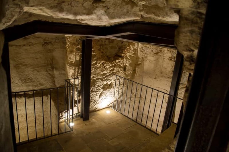 Lecce: Baroque Architecture and Underground Walking Tour - Piazza Sant’Oronzo and the Roman layer