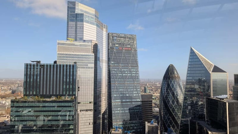 London: Modern Architecture & Building Guided Walking Tour - The Walkie Talkie and the changing City